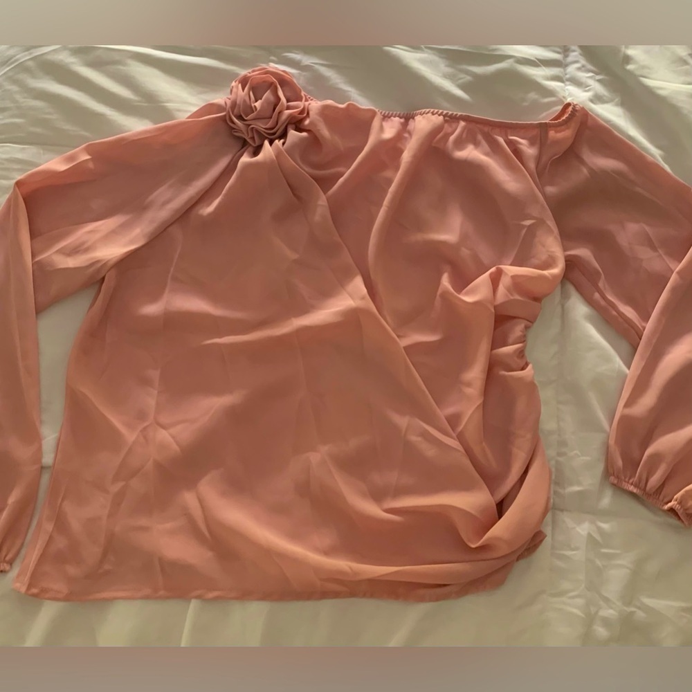 SHEIN Women’s Pink Asymmetrical Top w/Rose Detail, Off-The-Shoulder; Size L